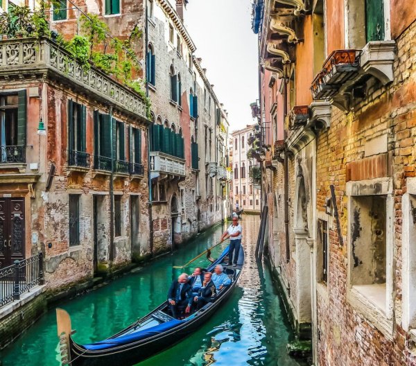 Velence - a- vízre épült város